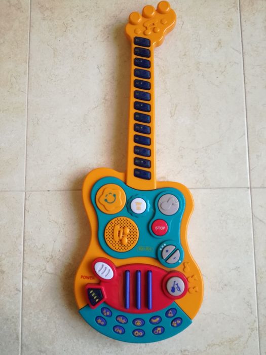 Guitarra como nova