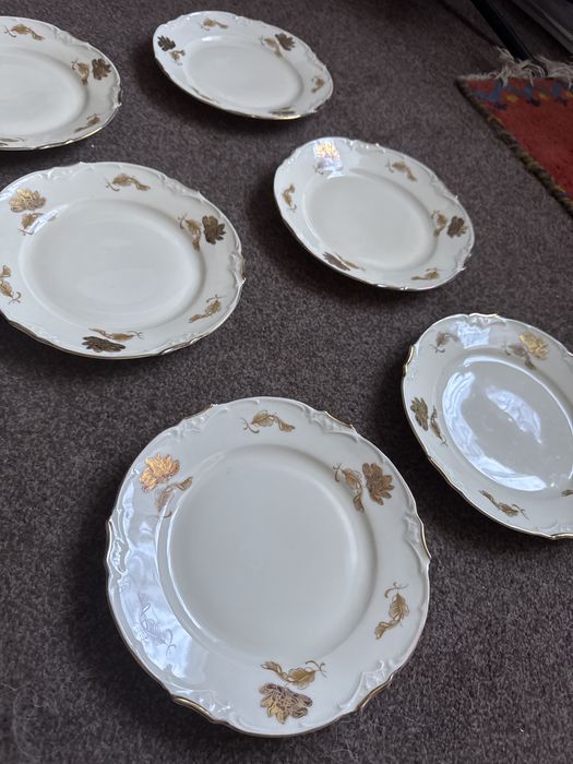 Stara porcelana Talerzyki deserowe antyk do kolekcji