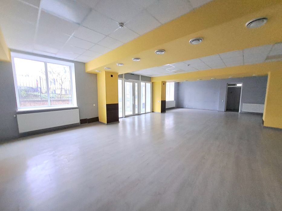 Оренда комерційного приміщення по вул.Вербицького.