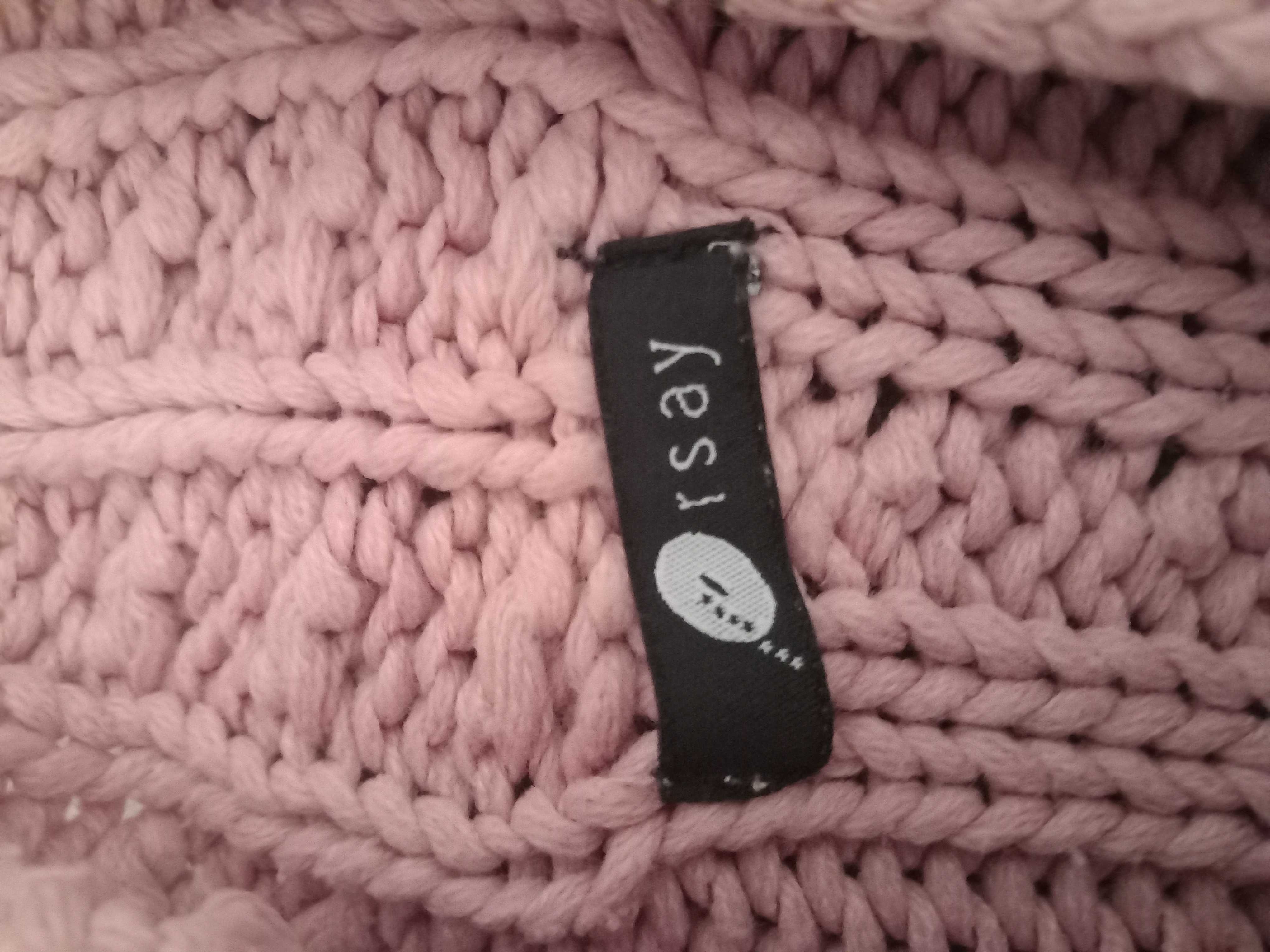 Sweterek Orsay M różowym