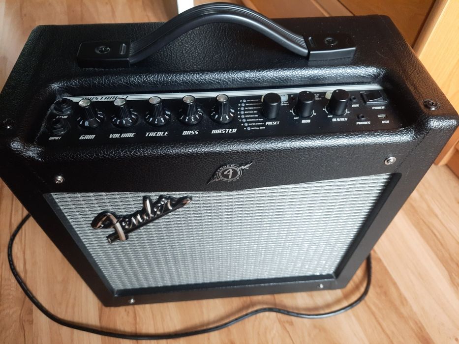 Fender mustang I V2
