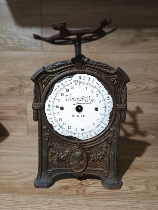 Waga żeliwna stara rustykalna
