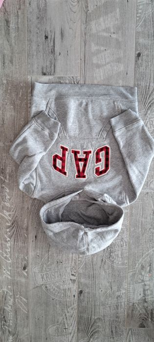 Bluza Gap kangurówka 98 szara z kapturem