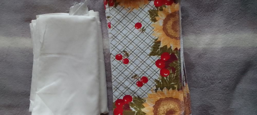 Простирадла 2шт та серветки 6 шт