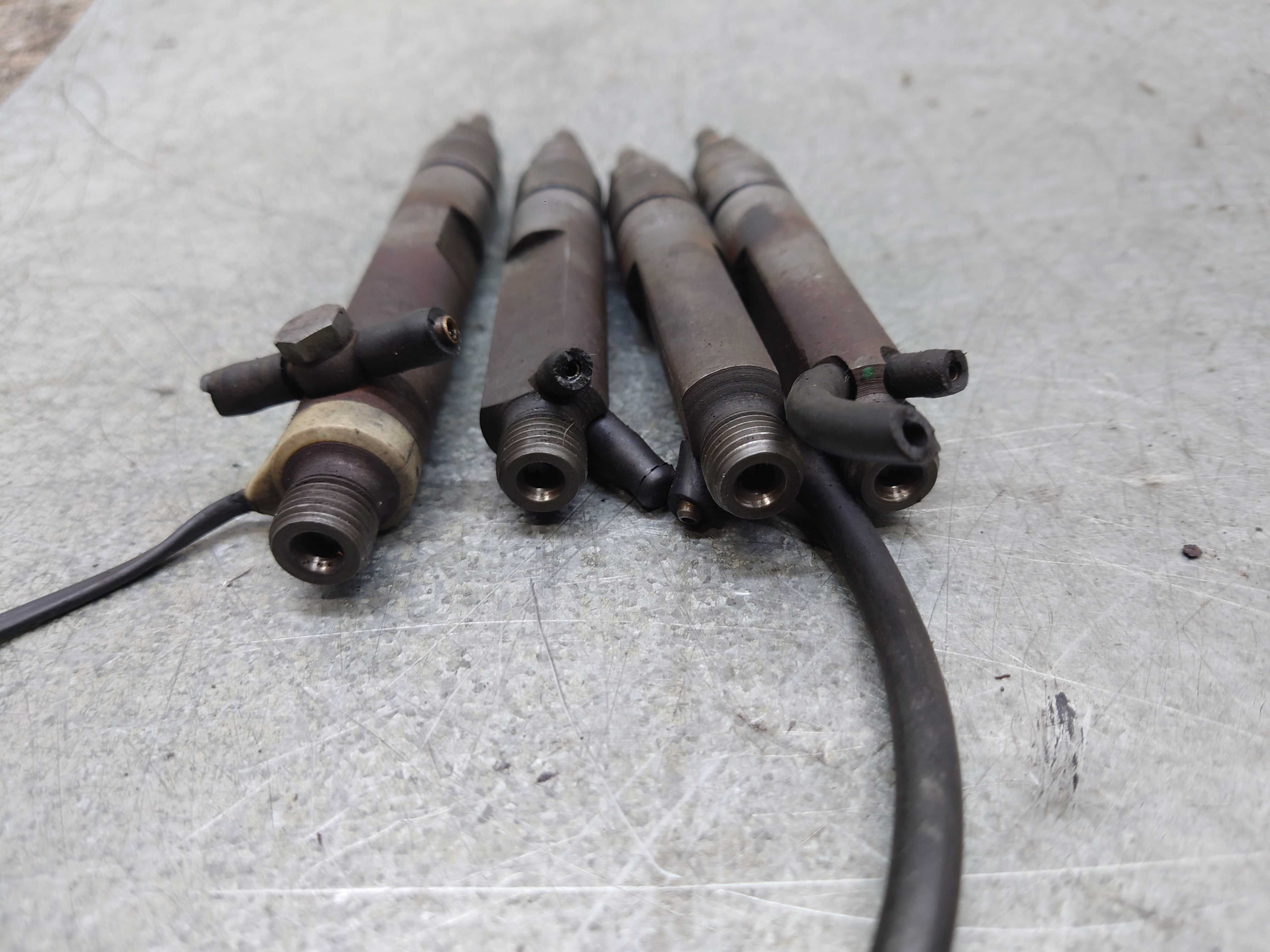 VW Passat Golf IV Audi A3 8L A4 B5 1.9 TDI Wtryskiwacz Wtrysk