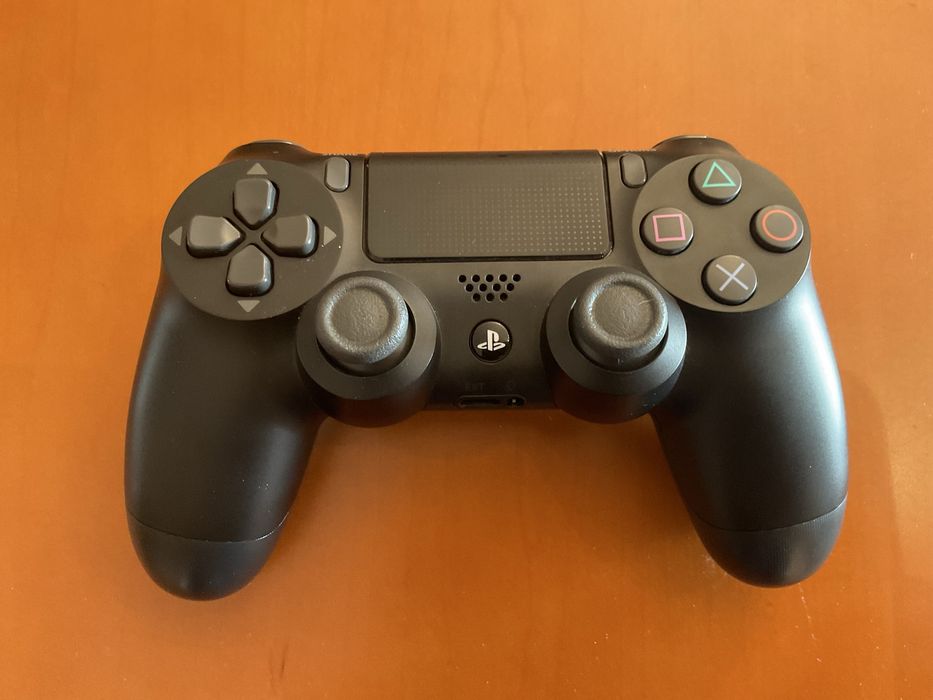 Playstation 4 Pro [ Desbloqueada ]