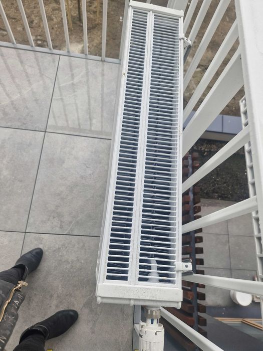 Grzejnik panelowy nowy , 80 x 90 , moc 1600 W