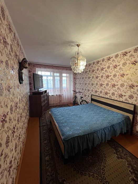 № 13718 - Продам 3-х кімнатну квартиру, АО, вул.Театральна!