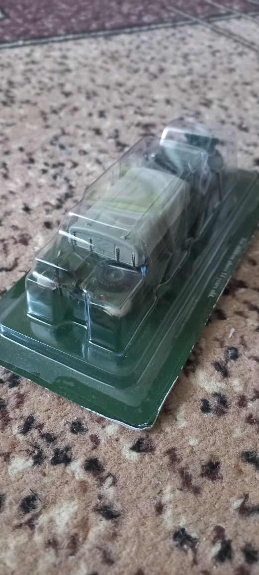 Масштабная модель военной техники . DUKW  353 .Новая.