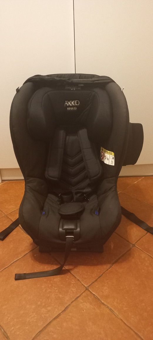 Fotelik samochodowy Axkid Minikid 2.0