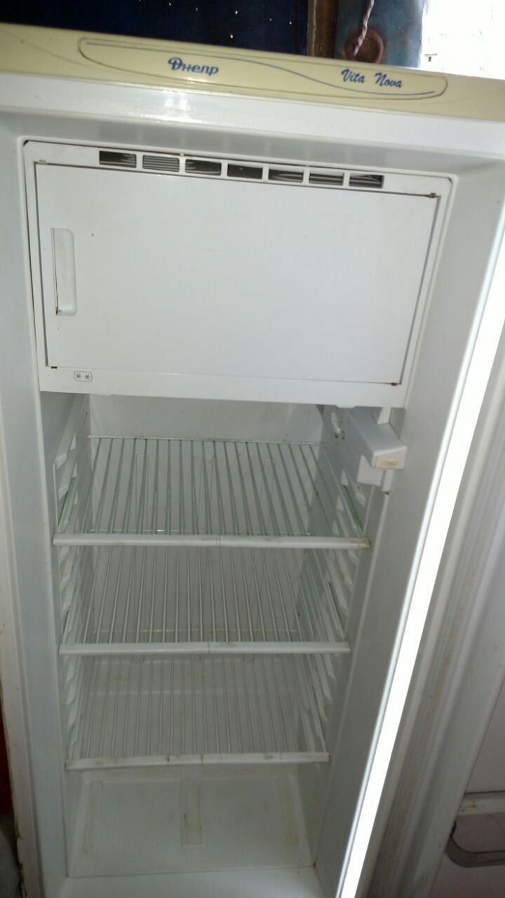 Продам холодильник Дніпро vita nova