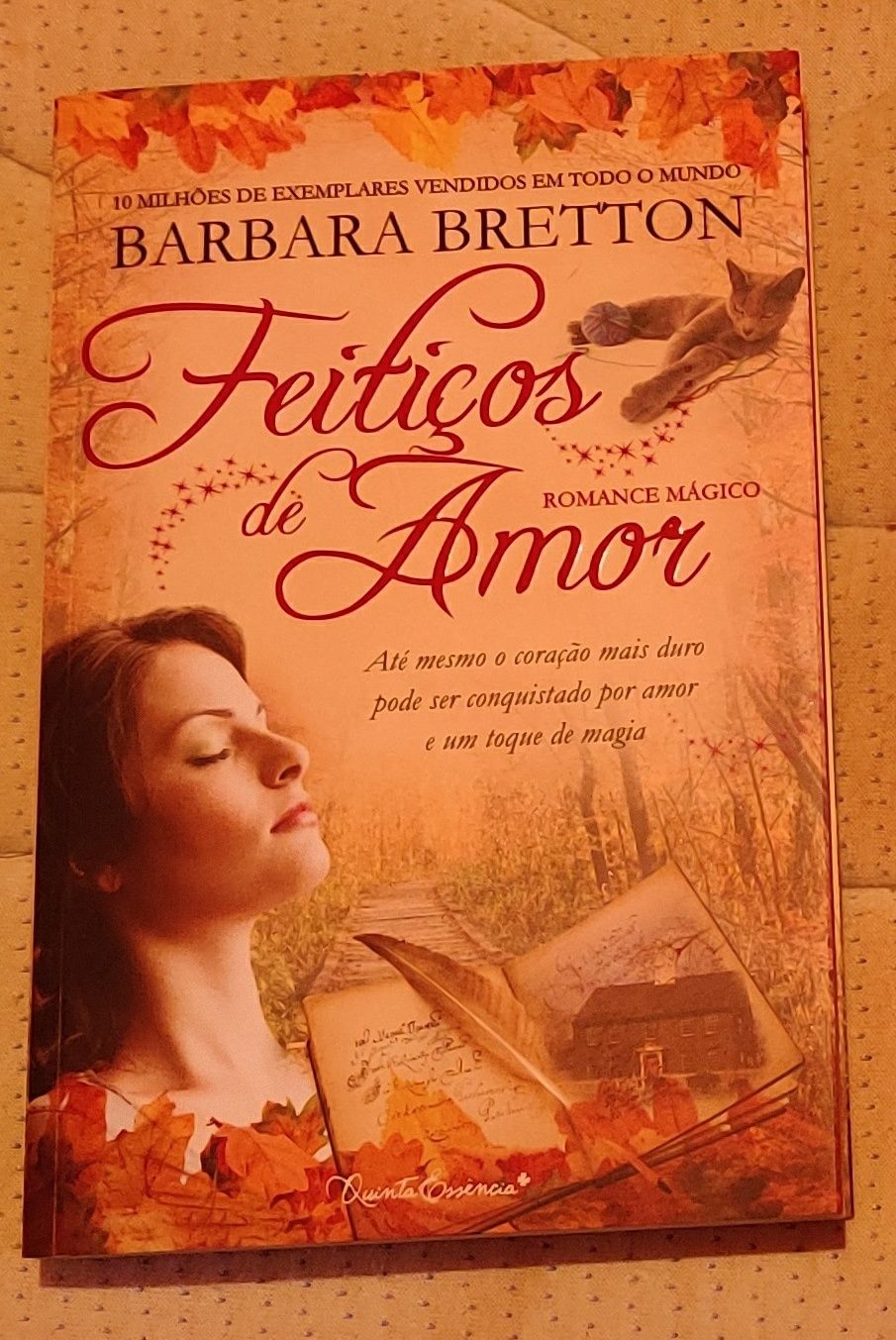 Livro Feitiços de Amor, de Barbara Bretton