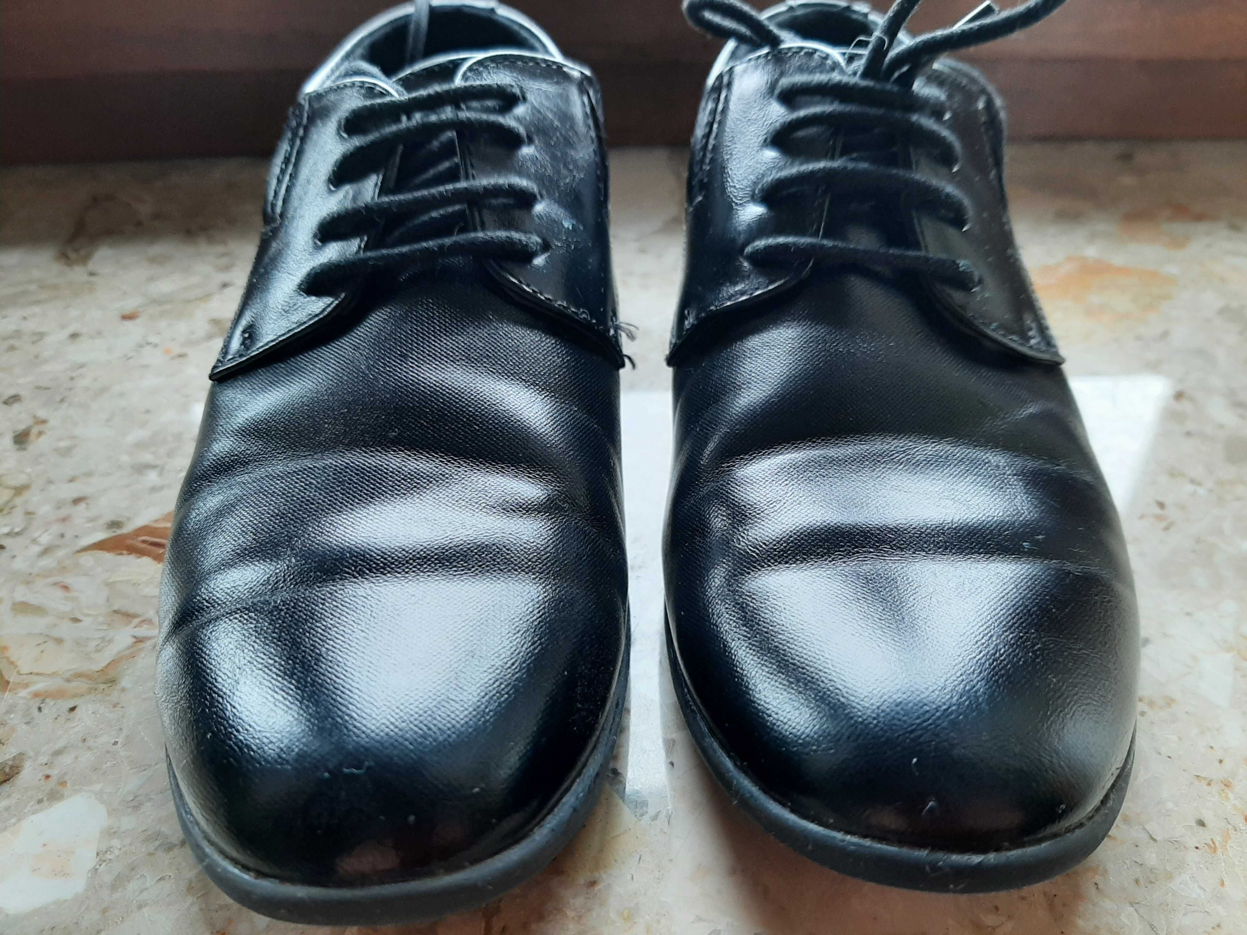 Buty chłopięce wizytowe roz 36
