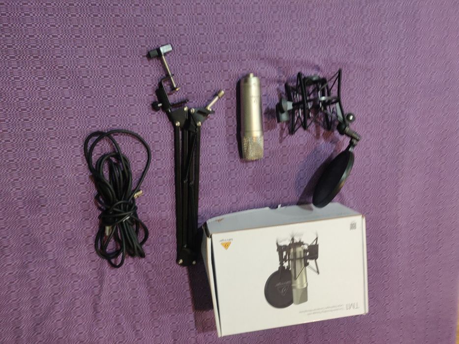 Продаю студійний мікрофон тм1 та до нього аудіо карту komplete audio 1