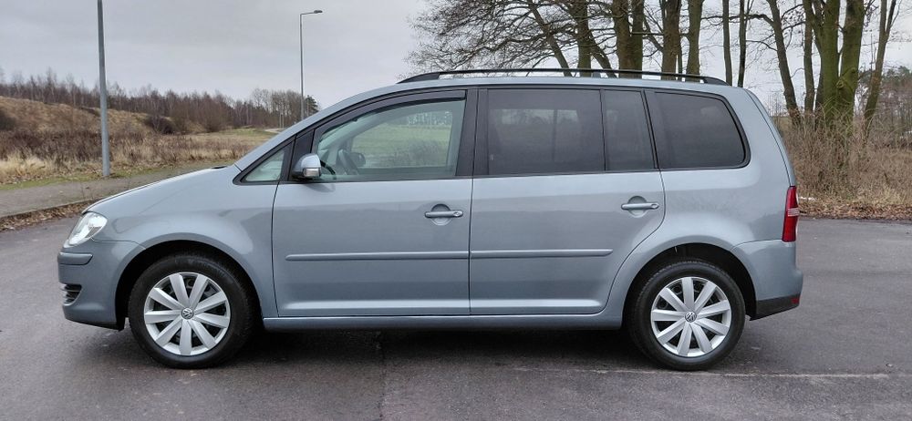 Ładny Volkswagen Touran Lift 2008rok 1,9 Tdi  7 Osobowy Hak Super Stan