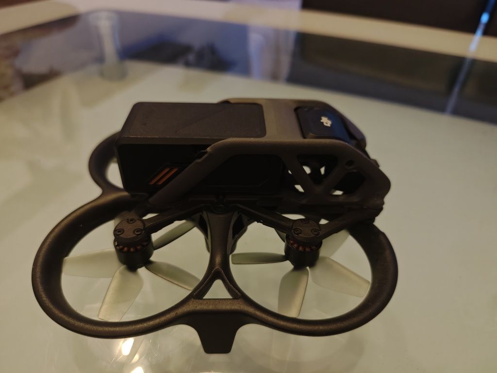 Dji Avata Идеальное состояние. В комплекте, только 1 батарея и зарядка