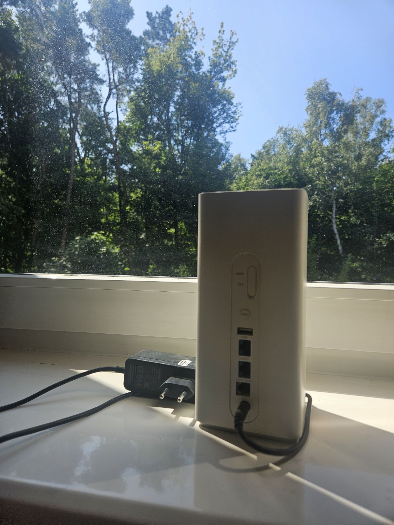 Router Huawei B618s-22d  HW-120200E01 jak nowy