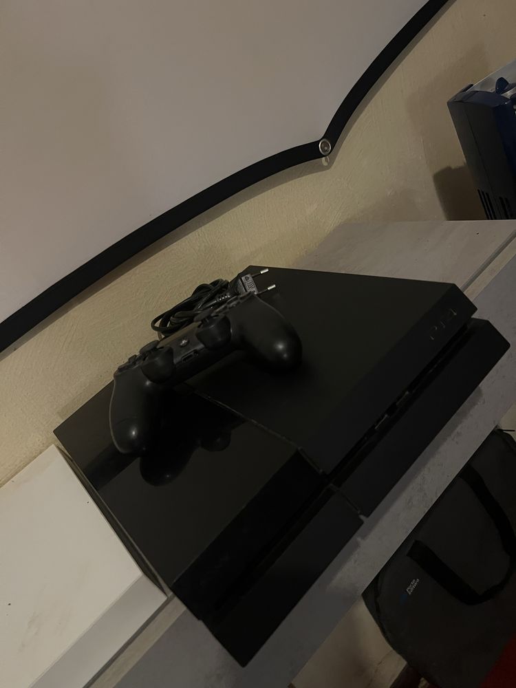 Ps4 500gb com comando
