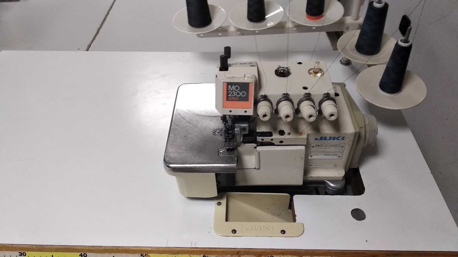 Overlock 5 nitkowy, silnik na 230V, owerlok, overlok,maszyna do szycia