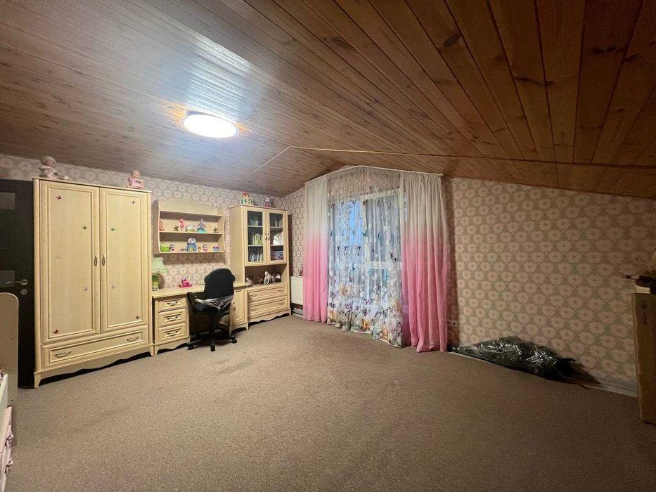 Продаж дуплекса з ремонтом та меблями. 7-9 км. від метро.