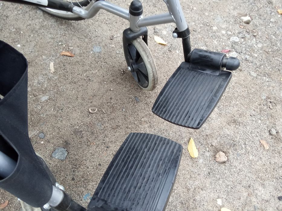 Инвалидная коляска