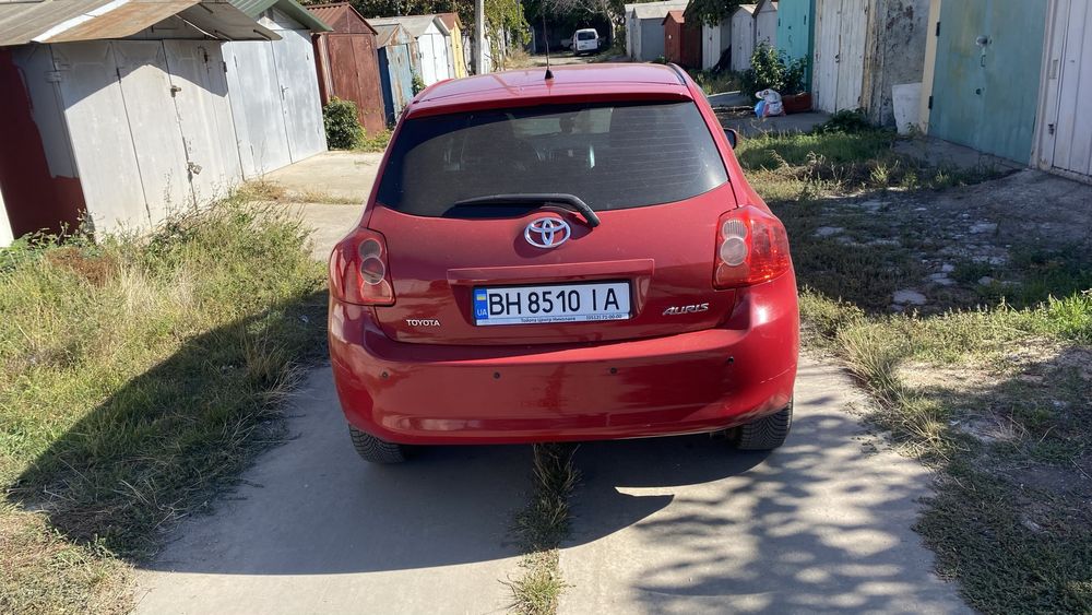 продам симейный автомобиль