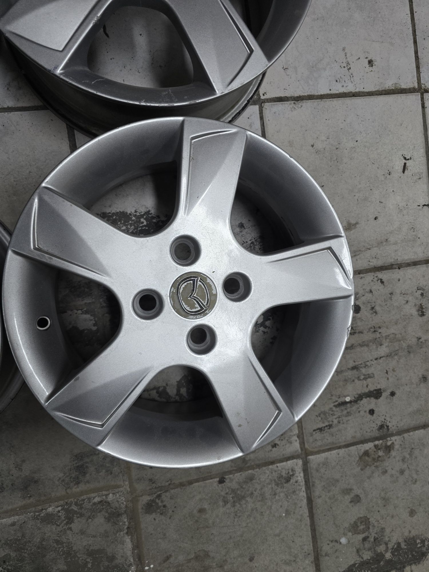 Alufelgi felgi aluminiowe mazda ii 6j x 15" 4x108 et 52,5 ford volvo