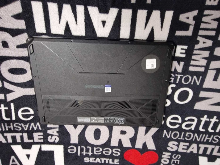 Asus TAF FX504D/IPS 120Hz/ i5-8300H/8DDR4/SSD256/GeF GTX 1050 4 ГБ