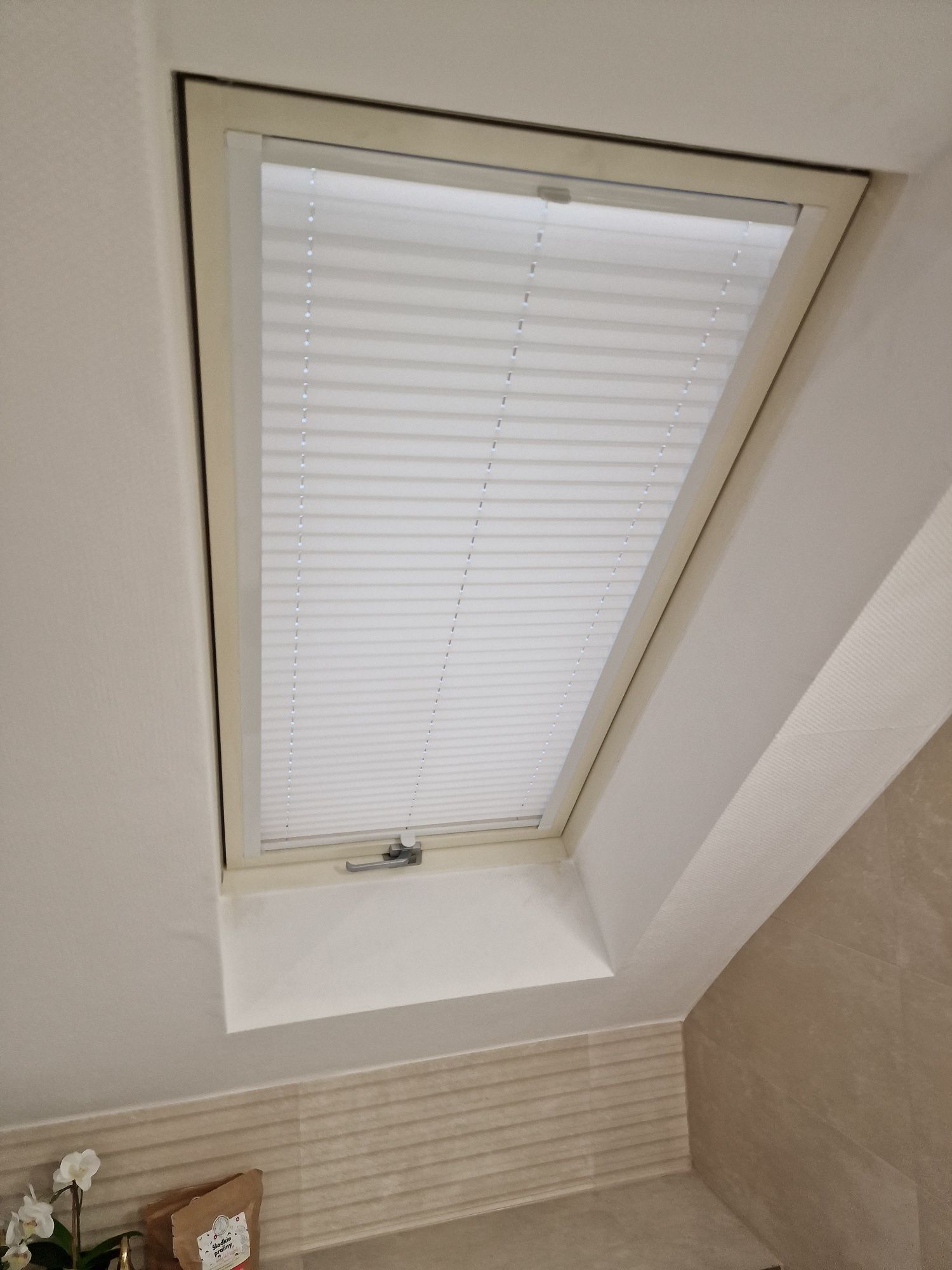Roleta / rolety okno dachowe na Fakro,  velux Wysyłka/Łatwy montaż