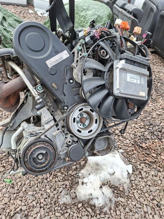 Volkswagen Passat b5 fl audi a4 b6 silnik 1.6 8v ALZ KOMPLETNY