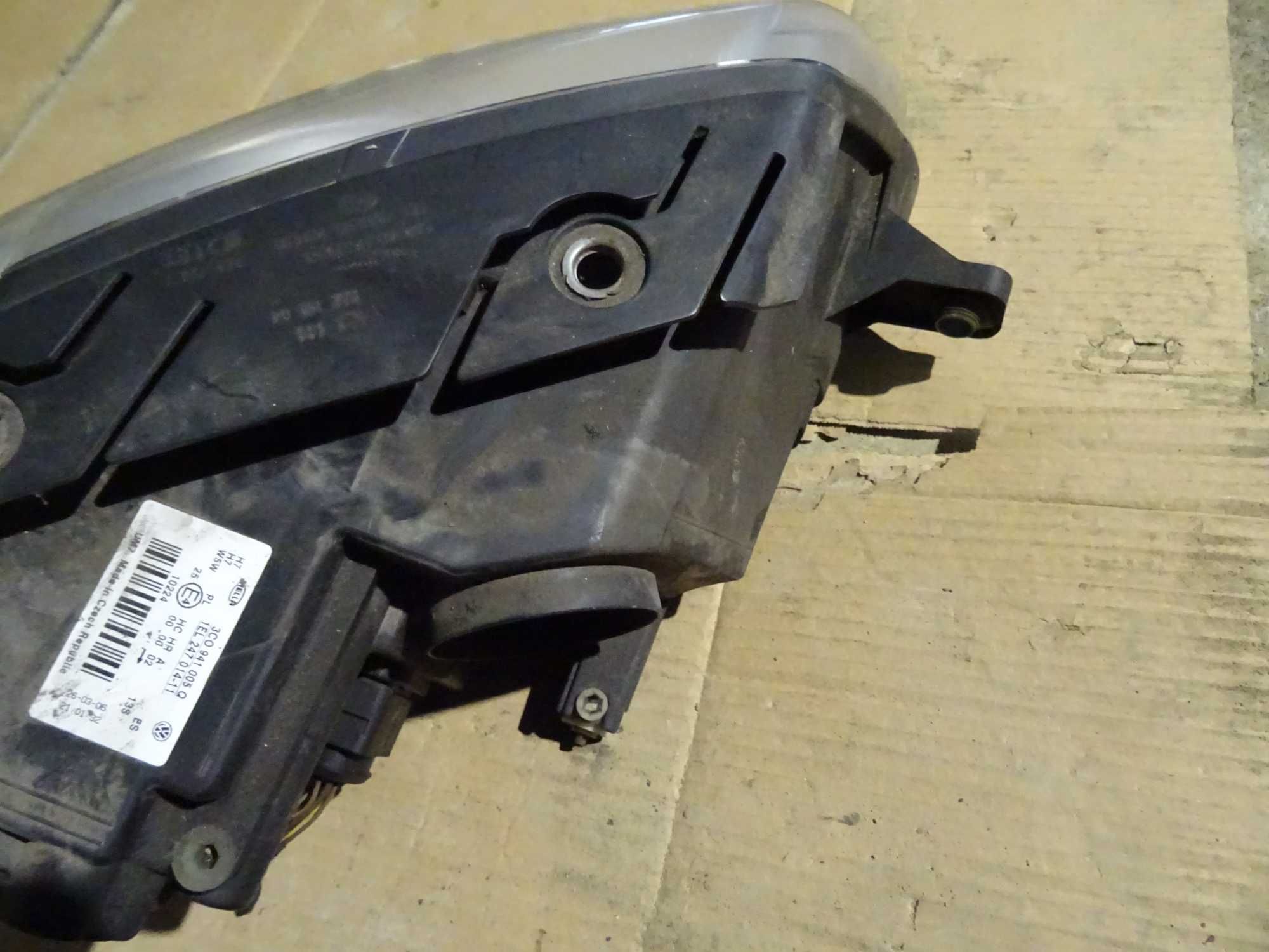 Lampa Lewa Przód Vw Passat B6 2006