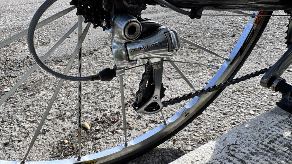 Bicicleta profissional de estrada - BH Team Carbon