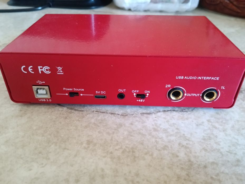 Аудио интерфейс (звуковая карта)