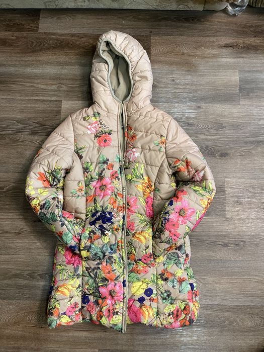 Куртка на девочку по супер цене!Теплая фабричная!