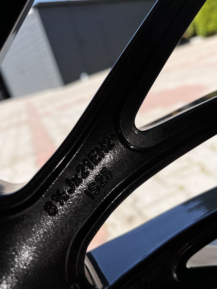 Opony dwa rozmiary BMW f01/f02 f10/f11
