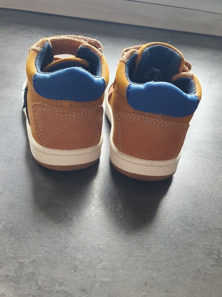 Wiosenno-jesienne buty Action boy r. 20