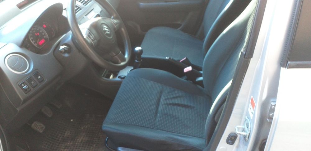 Suzuki Swift 1.3 gasolina 5 portas (Impecavel)