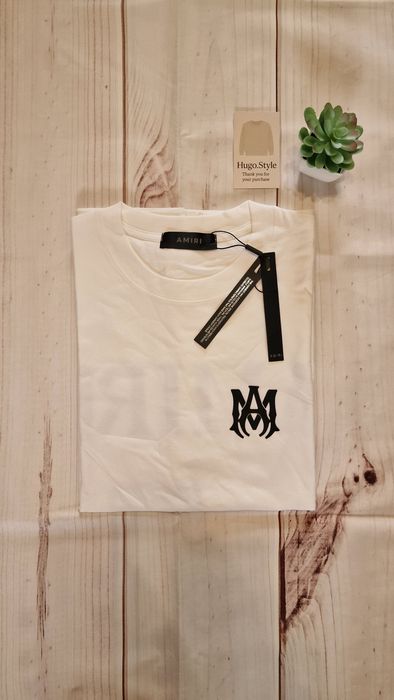 Stock de t-shirts e calções |REPS|