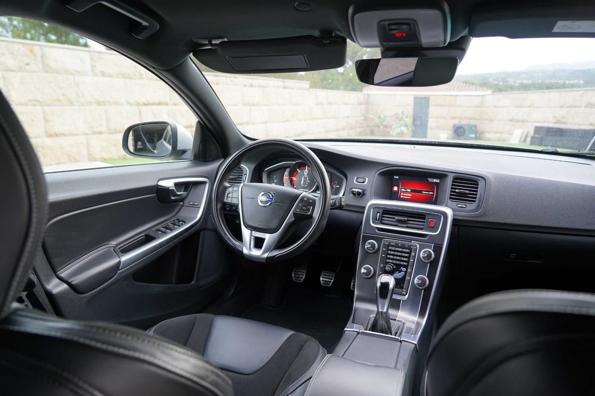 VOLVO V60 D2 R-DESIGN  2.0 120CV