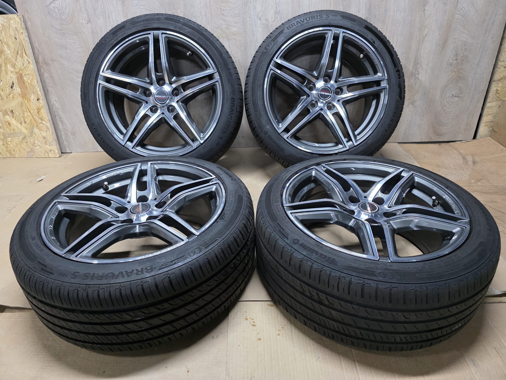 Borbet 17 cali. 5x112.et 40. Szerokość 8j.