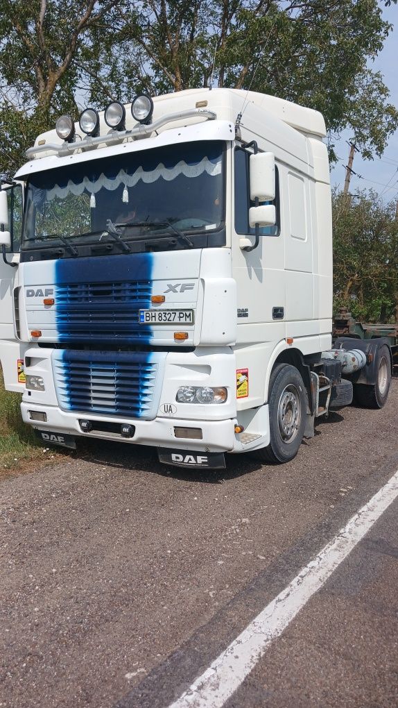 Продам Daf контейнеровоз можно комплектом