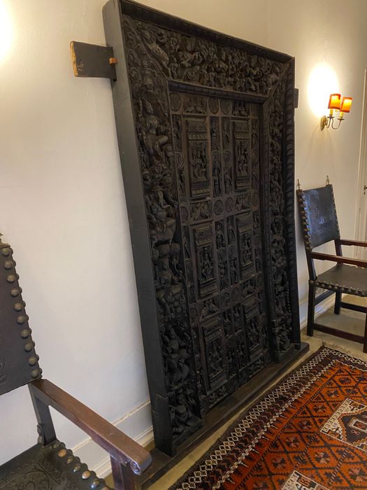 Antiga e rara porta Indiana