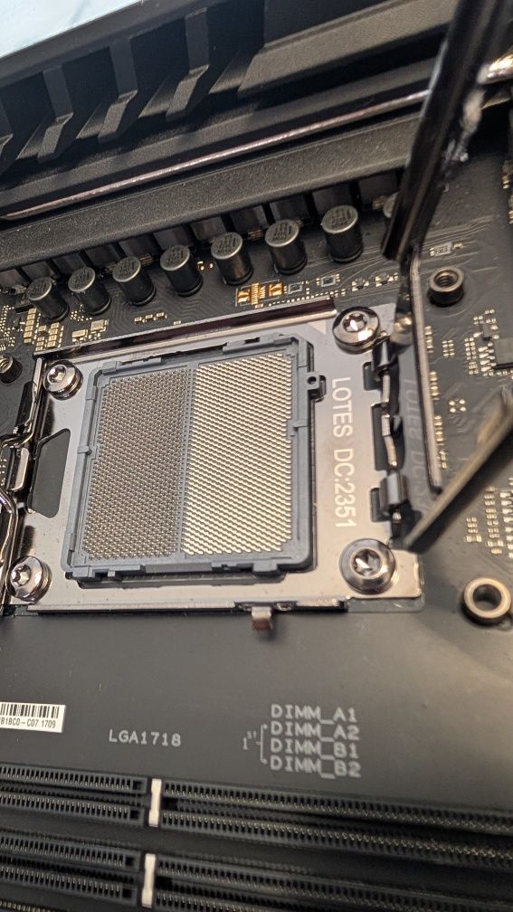 ASUS ROG Croshair X670E HERO AM5