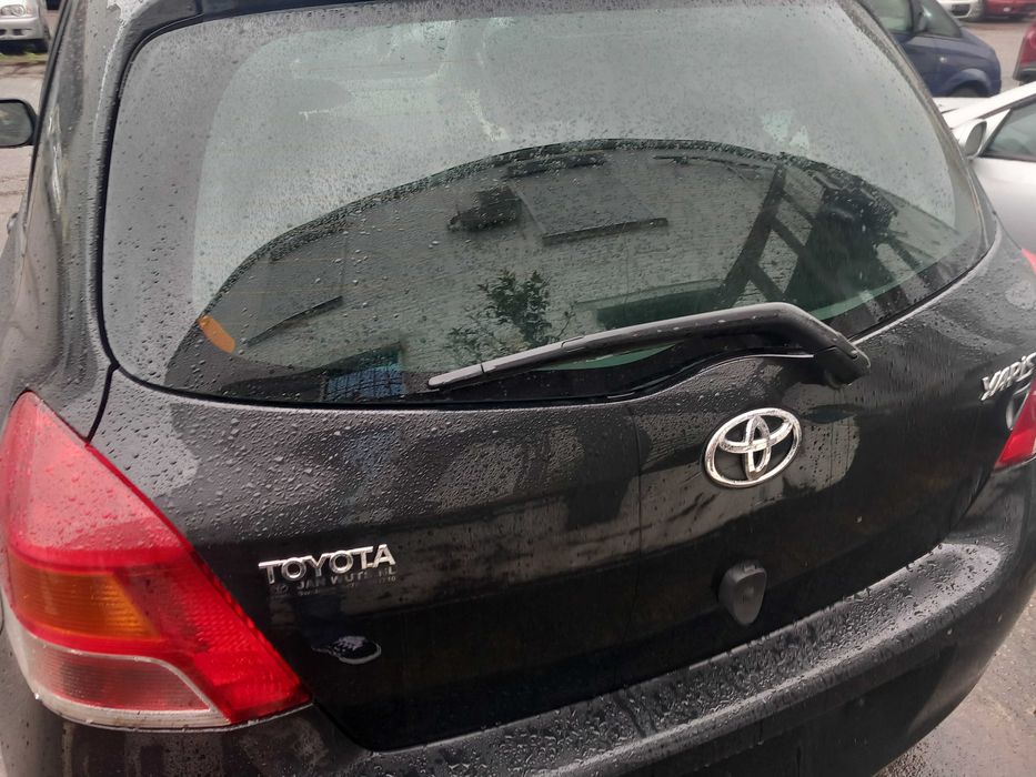 Toyota yaris 2009