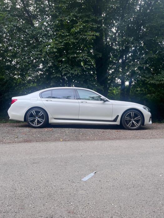 БМВ G12,в отменном состоянии!