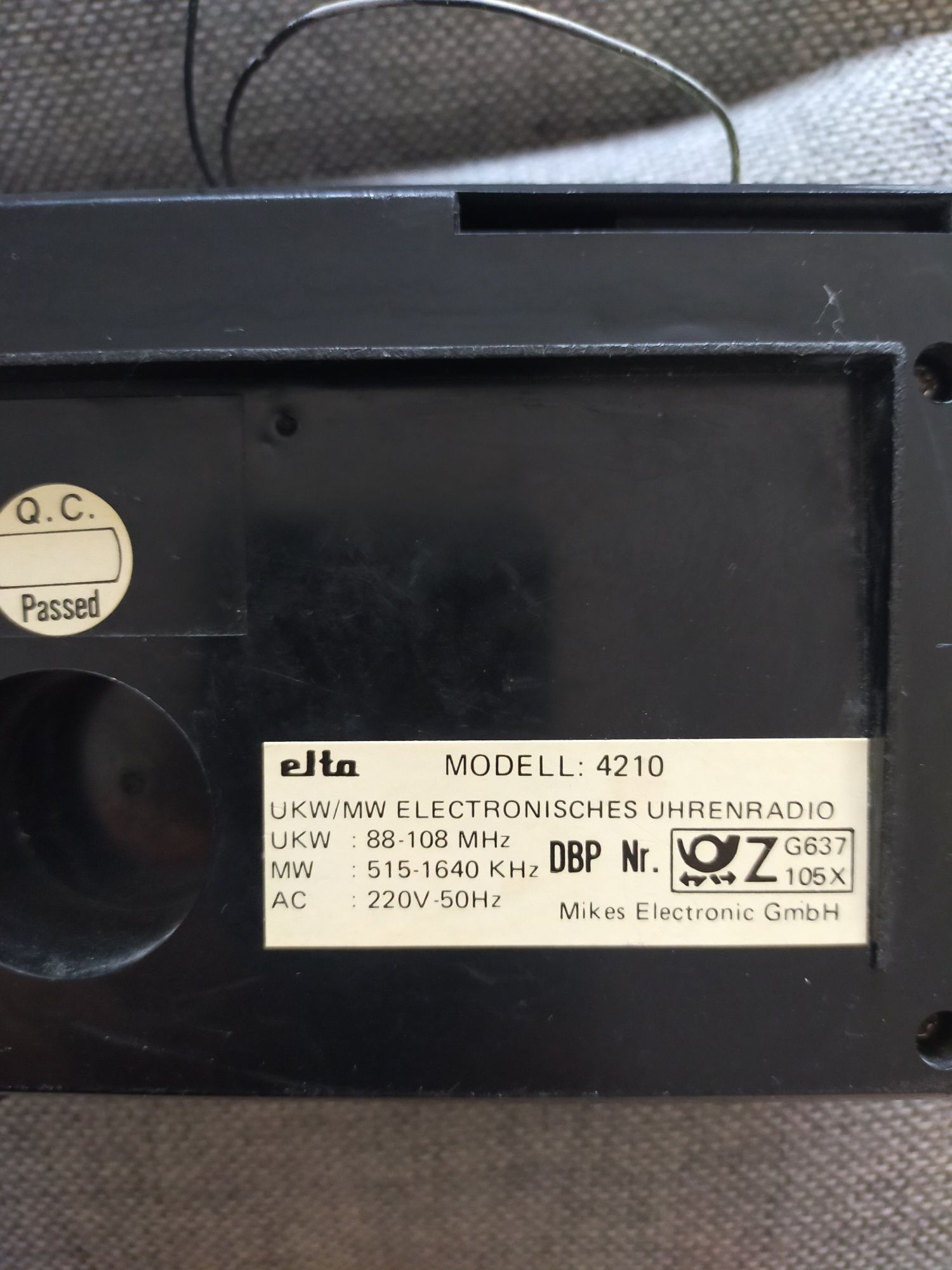 Radio elektroniczne Elta 4210 z czasów PRL-u