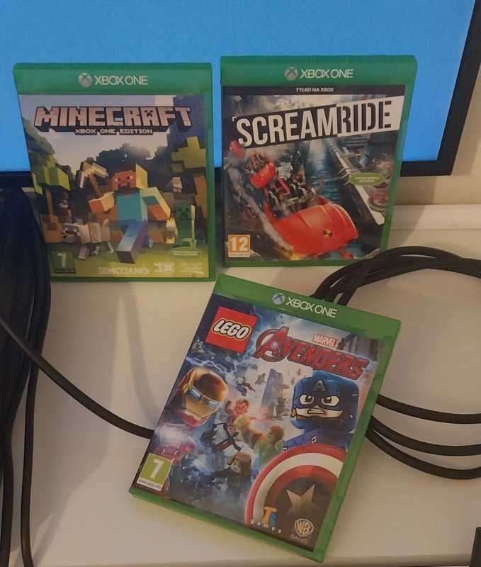 Konsola Xbox One 500 GB + Kinect + Pad + Gry