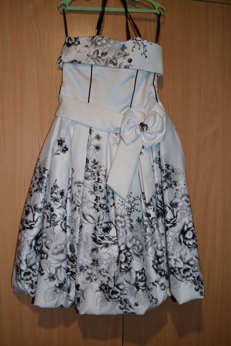 Сукня дитяча, вік 6-7 років