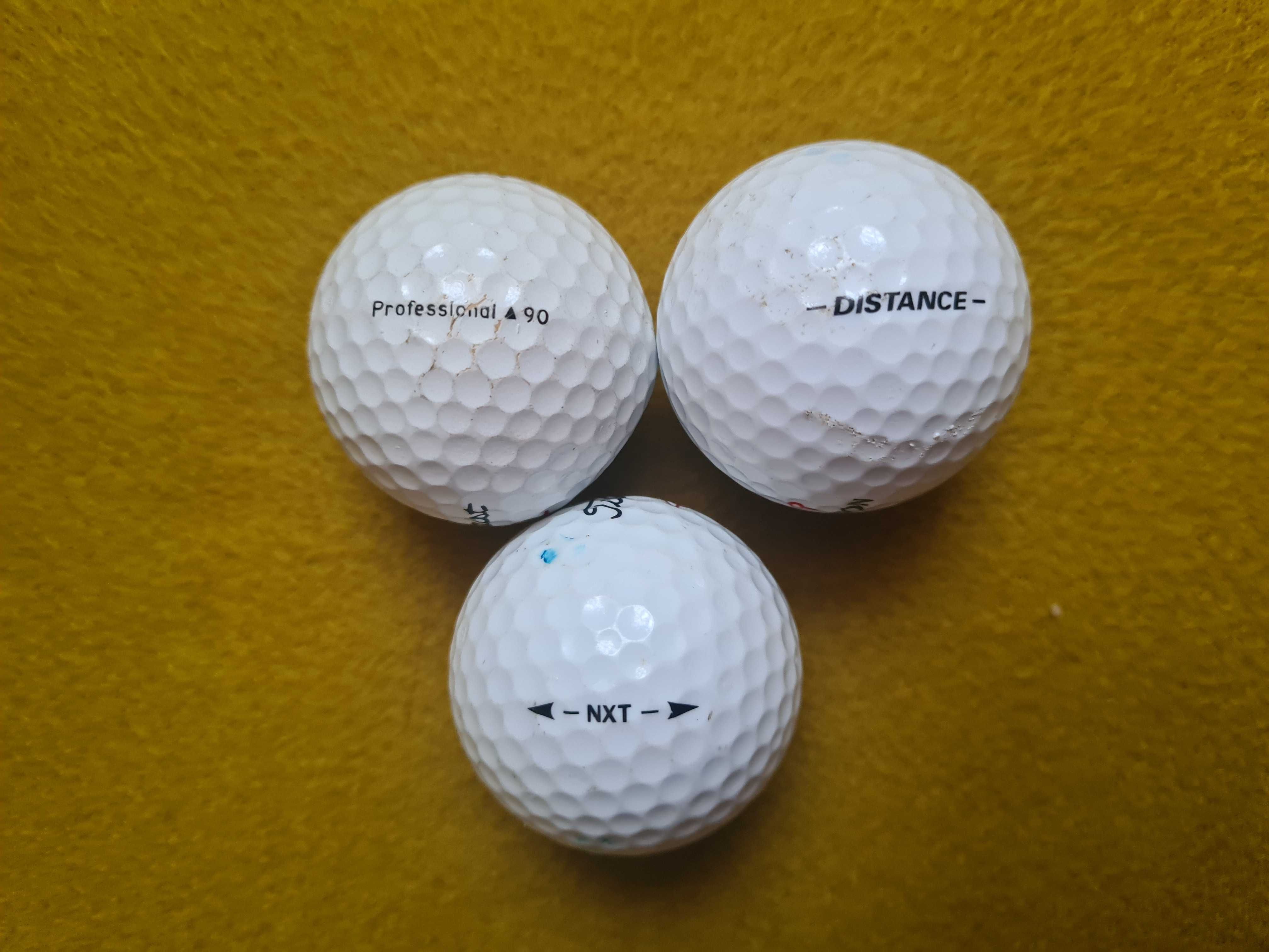 Piłeczki do golfa: 2x Titleist, 1x Srixon