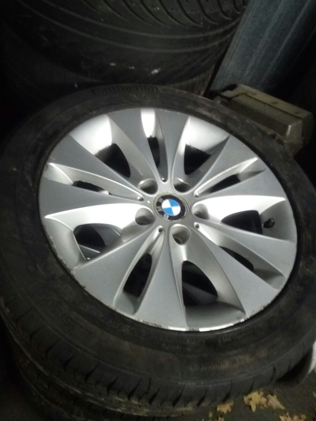Bmw e60 felgi aluminiowe r17 z oponami